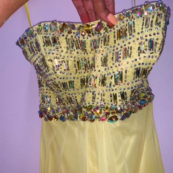 NEW WITH TAGS sunflower strappy dress with train! - Picture 5 of 8